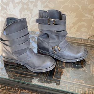 Distressed Low Boots